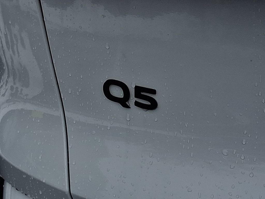 Certified 2025 Audi Q5 Premium Plus image 28