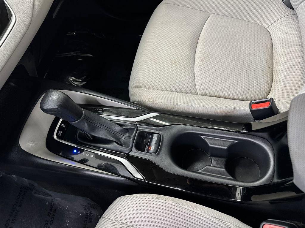 Used 2020 Toyota Corolla LE FWD image 28