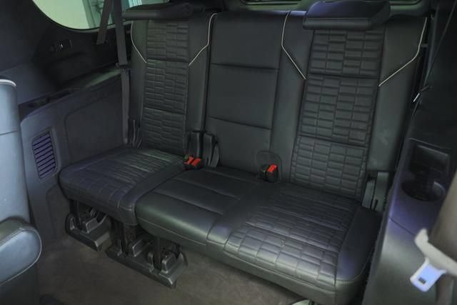 Used 2022 Cadillac Escalade ESV Sport Platinum AWD/4WD image 34