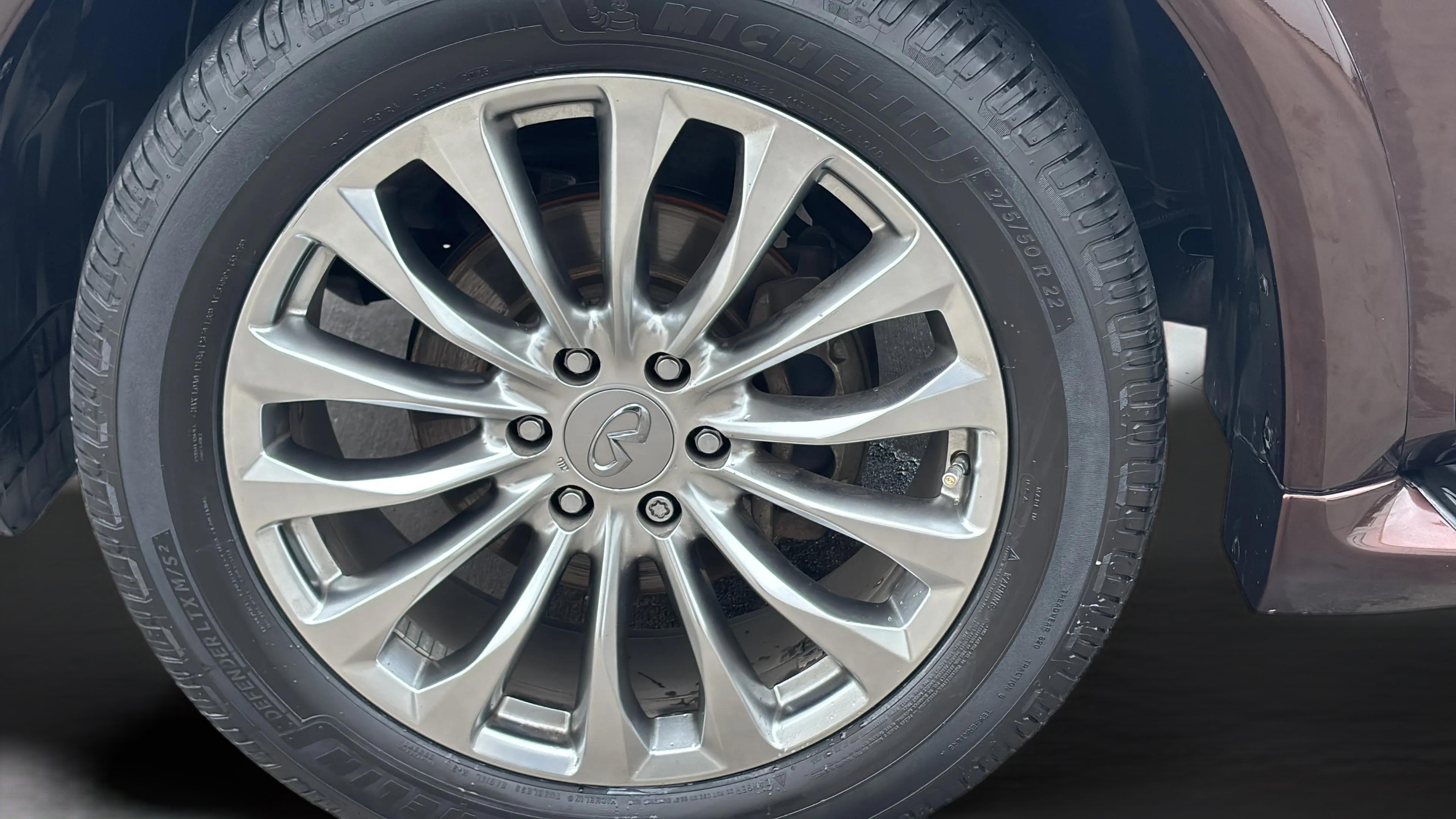 Used 2017 INFINITI QX80 2WD w/ Deluxe Technology Package image 35