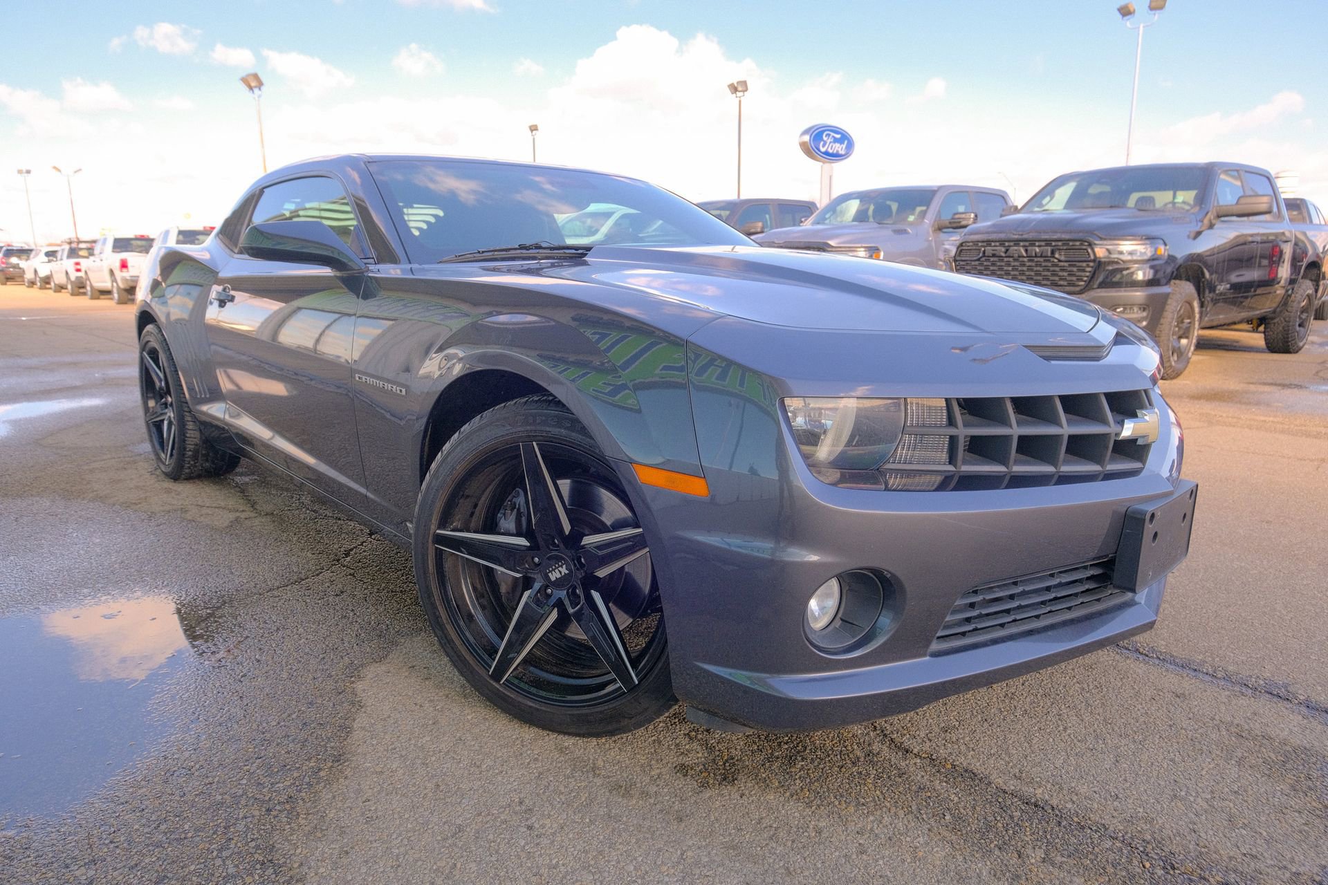 Used 2010 Chevrolet Camaro SS image 13