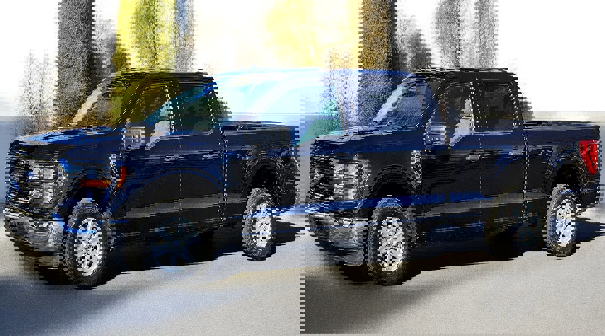 Used 2023 Ford F150 XLT w/ Equipment Group 301A Mid image 1