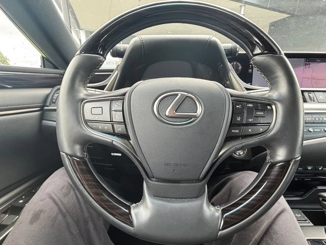 Used 2019 Lexus ES 350 w/ Accessory Package 2 FWD image 16