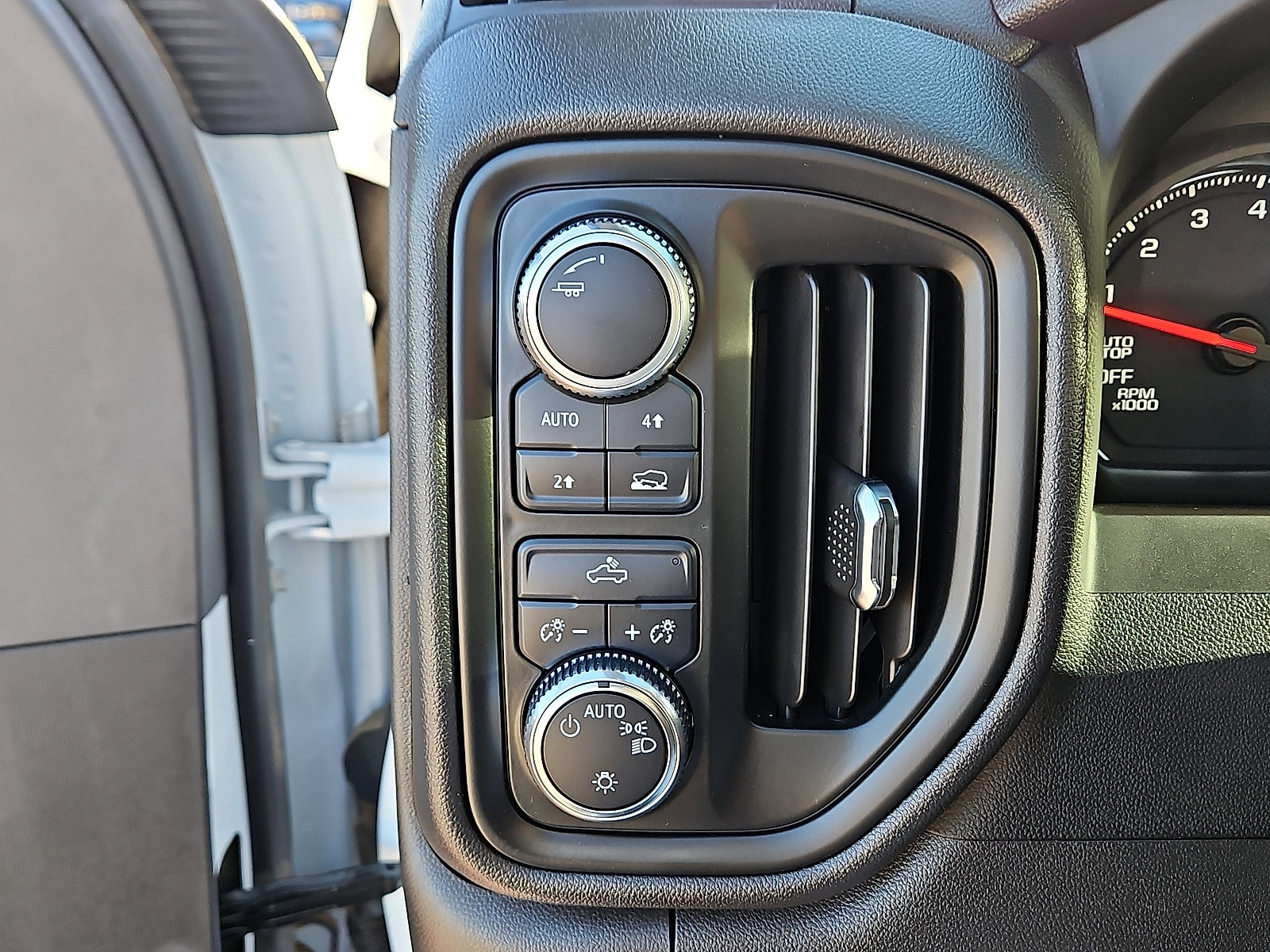 Used 2022 GMC Sierra 1500 Pro w/ Sierra Value Package image 15