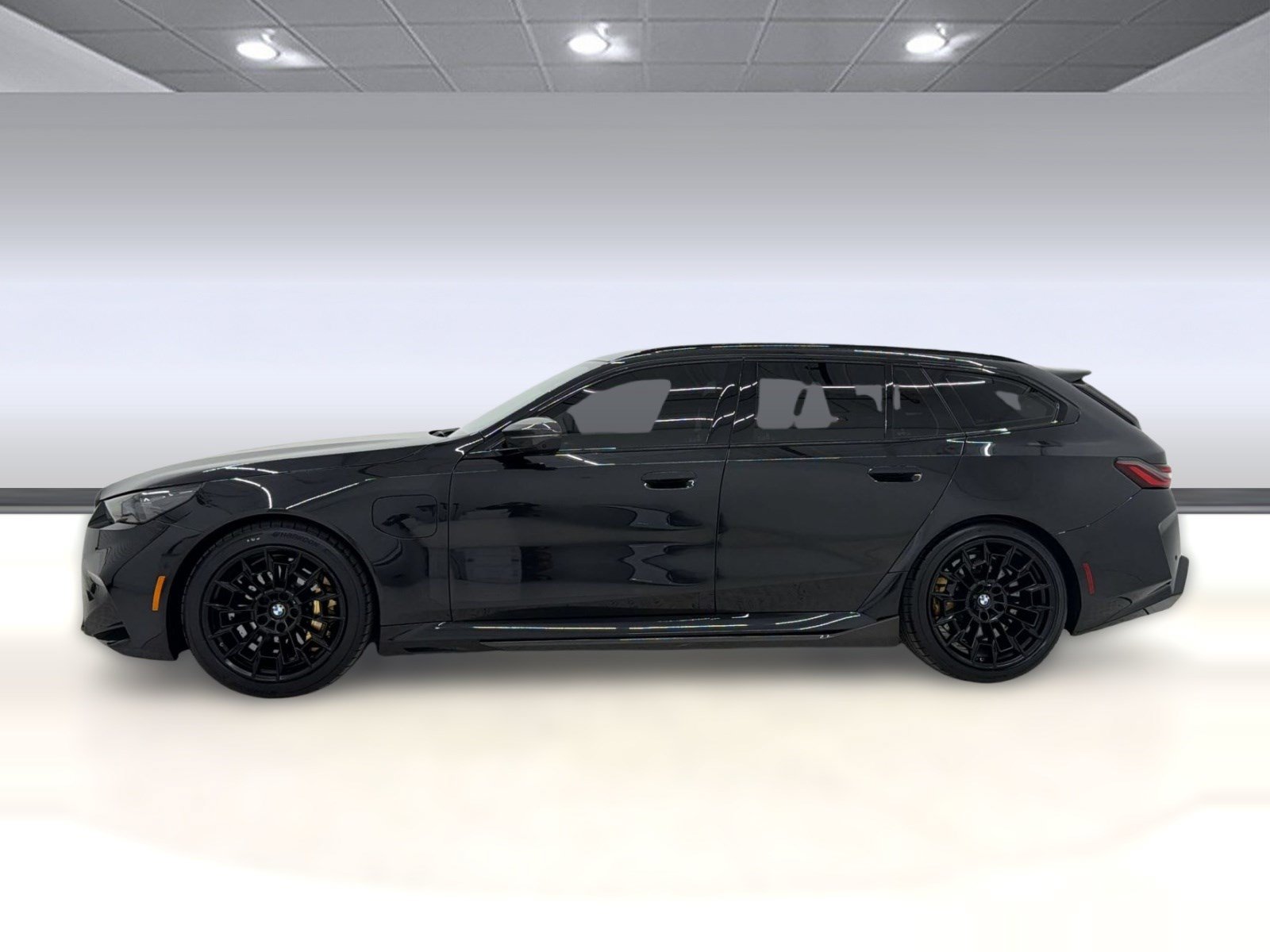 Certified 2025 BMW M5 Touring AWD/4WD image 2