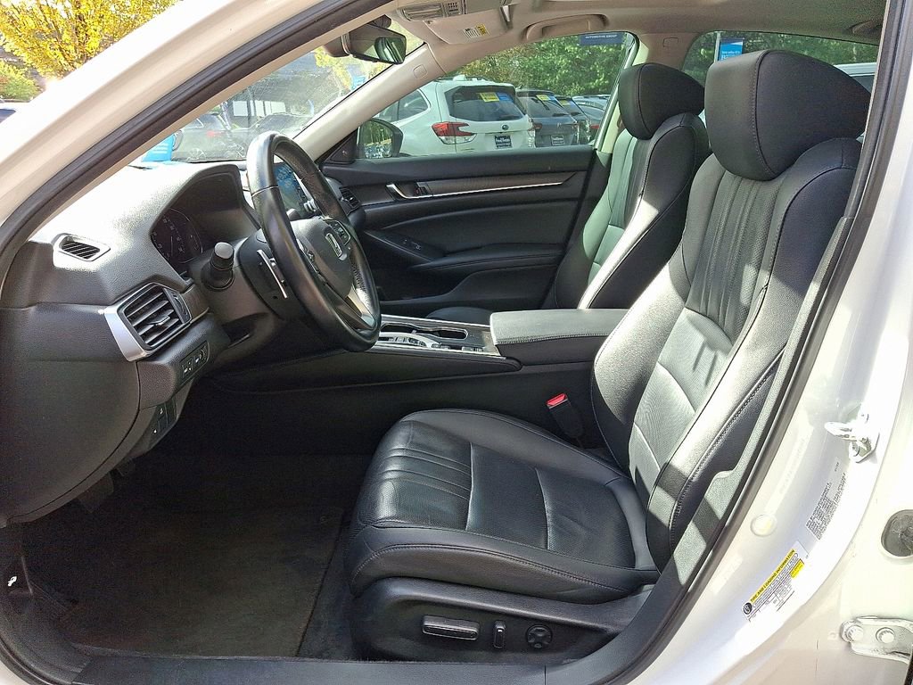 Used 2022 Honda Accord Touring image 14