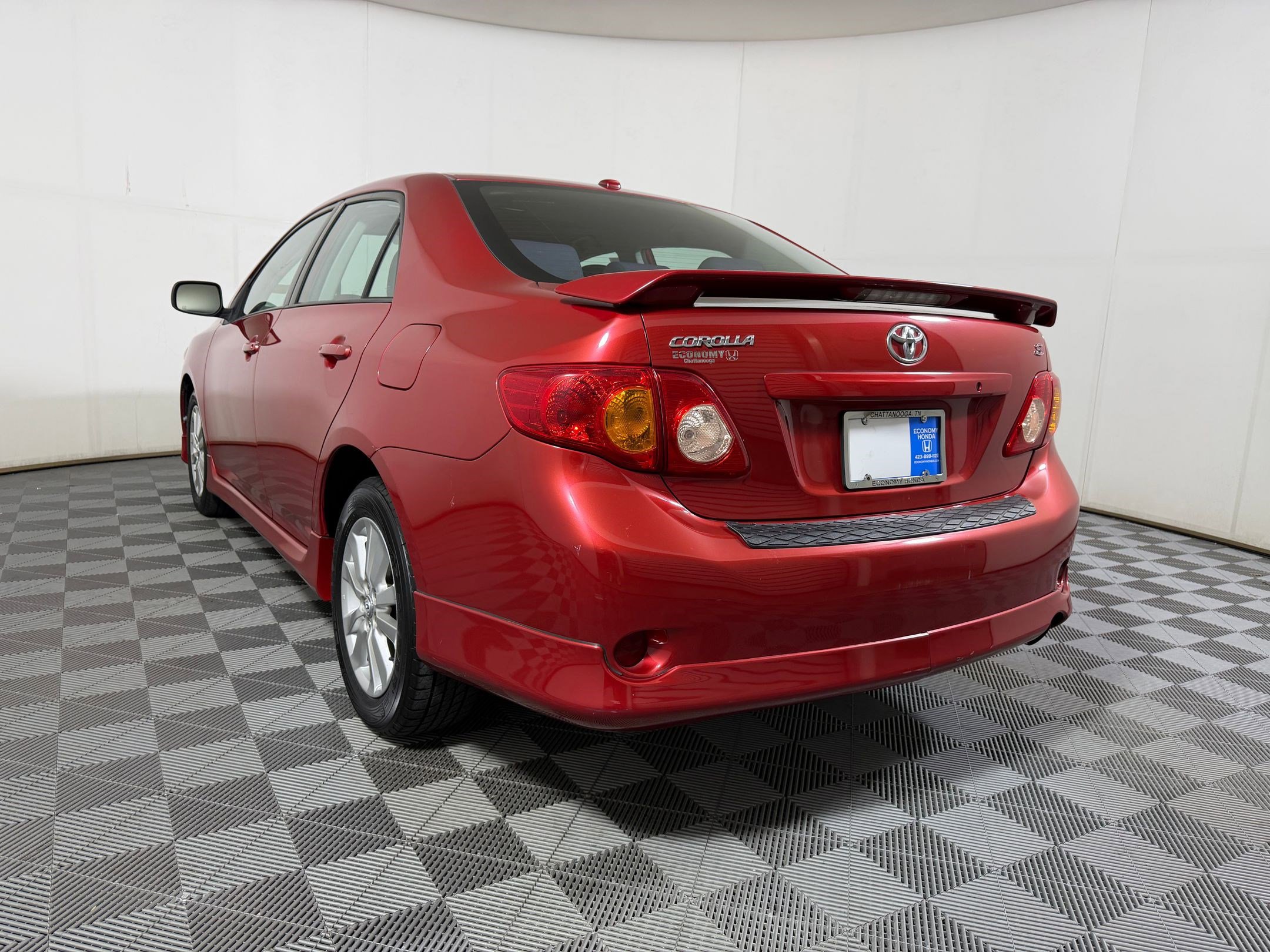 Used 2010 Toyota Corolla FWD image 2