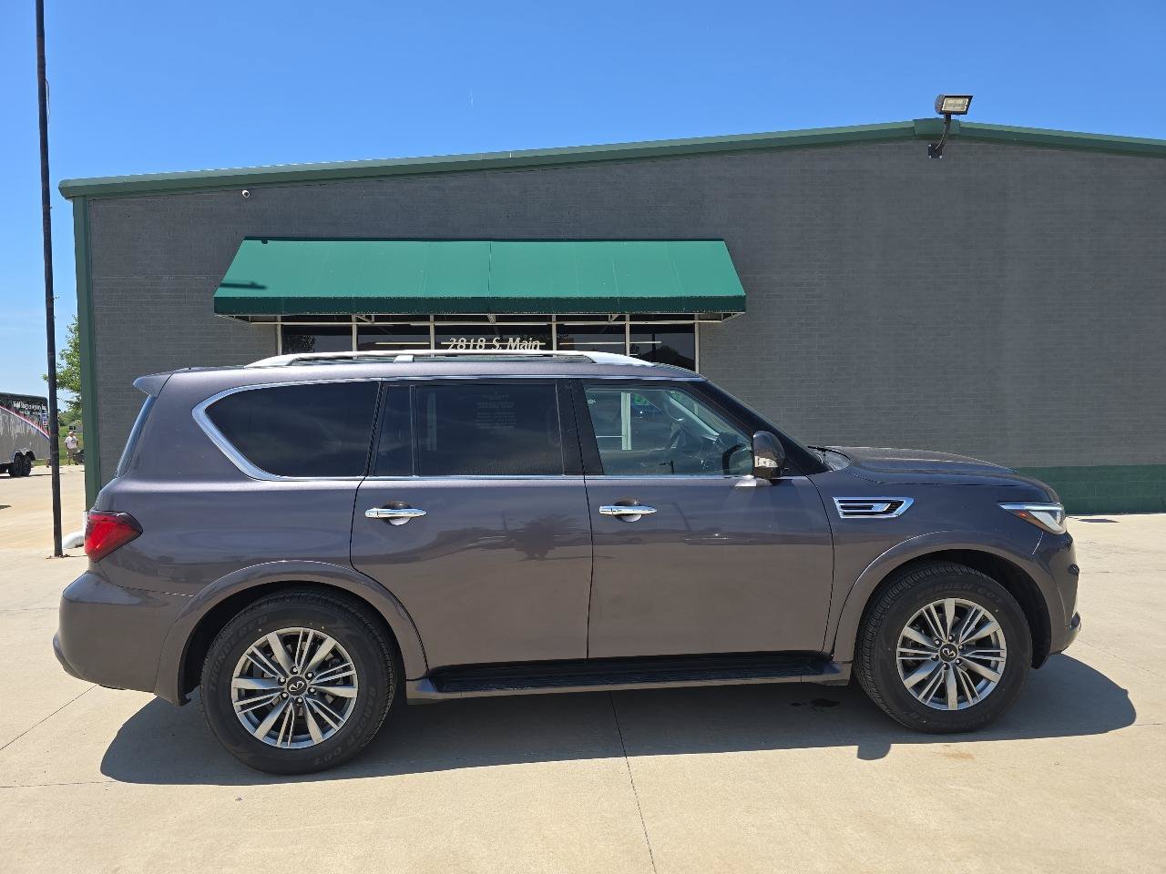 Used 2024 INFINITI QX80 Luxe AWD/4WD image 6