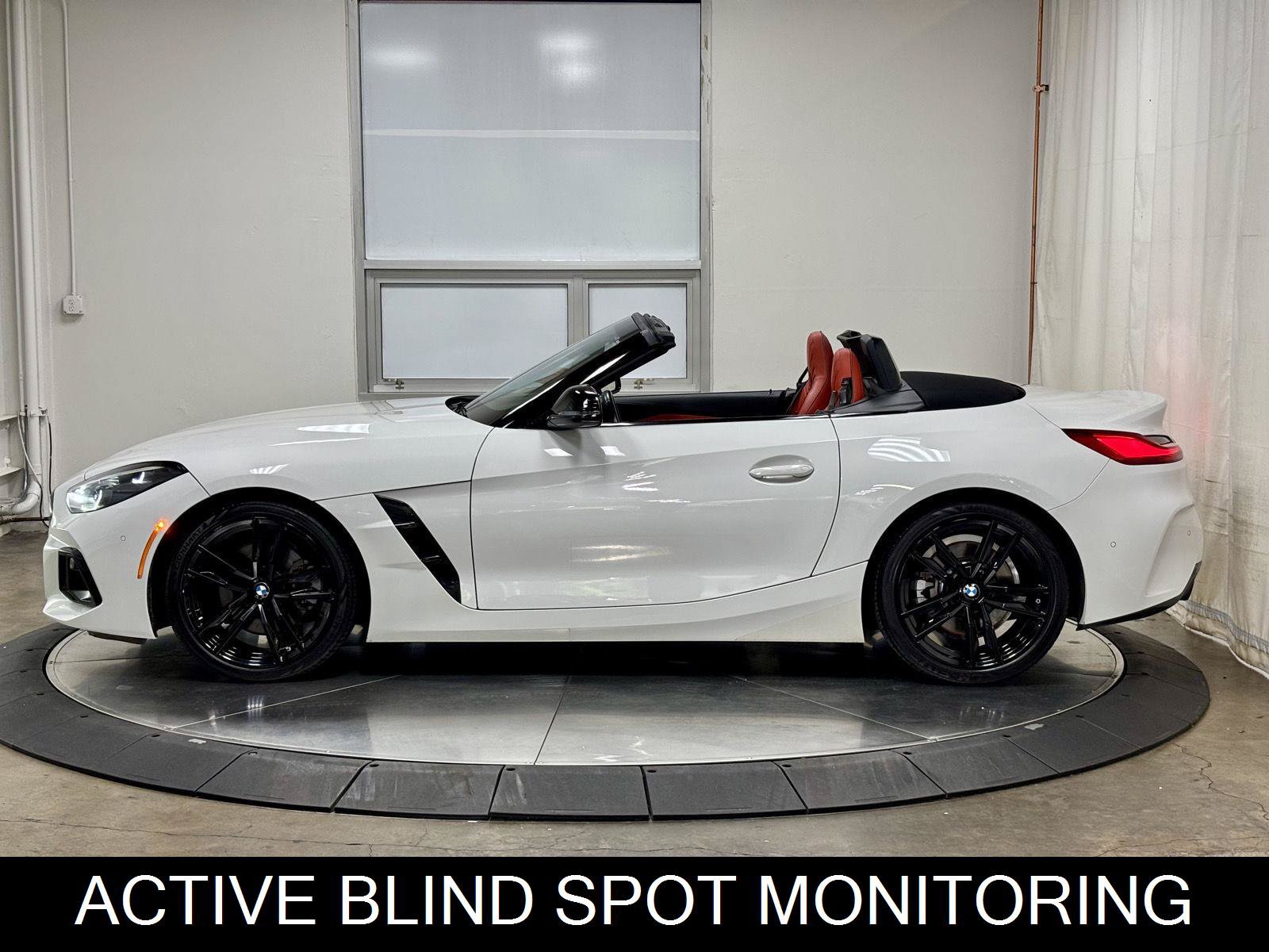 Used 2023 BMW Z4 sDrive30i w/ Premium Package RWD image 6
