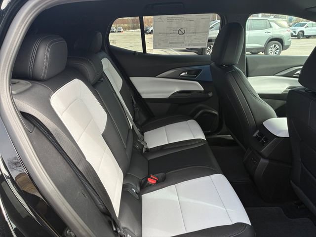 New 2026 Chevrolet Equinox EV LT image 15