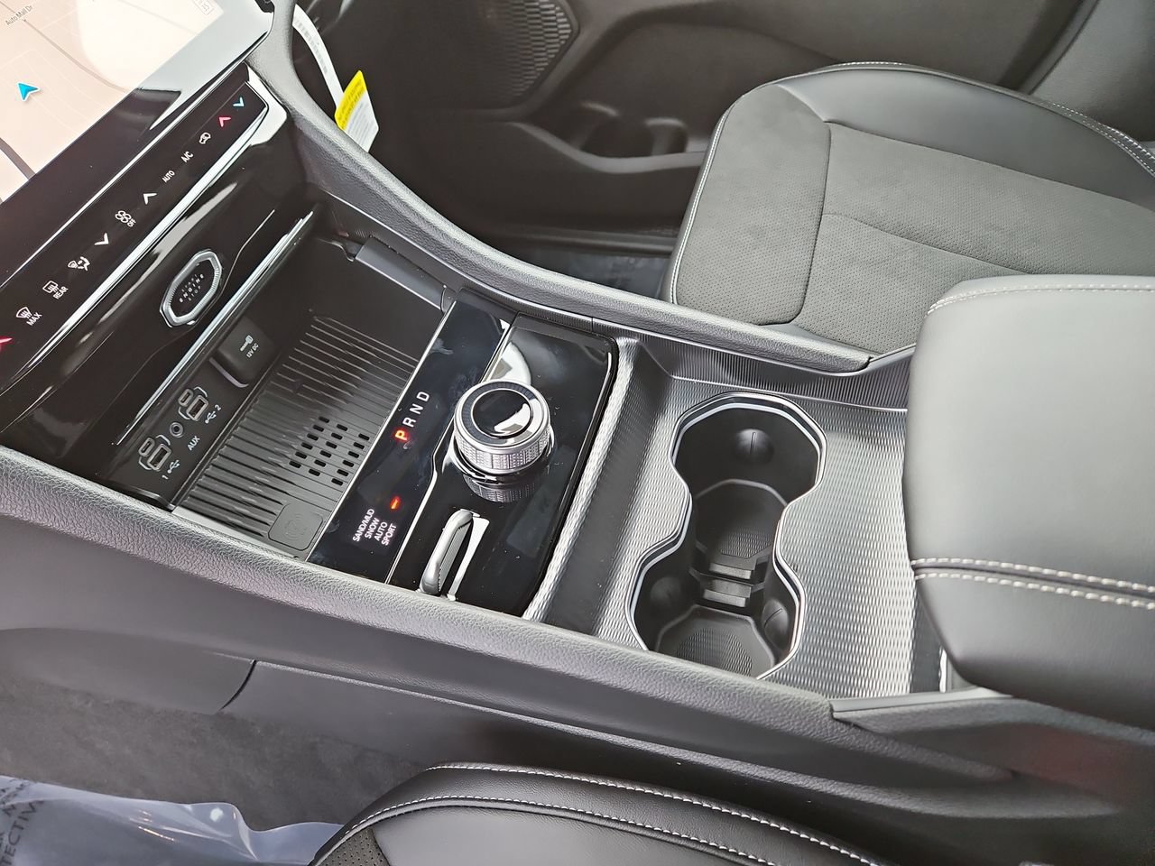 New 2026 Jeep Grand Cherokee Altitude AWD/4WD image 30
