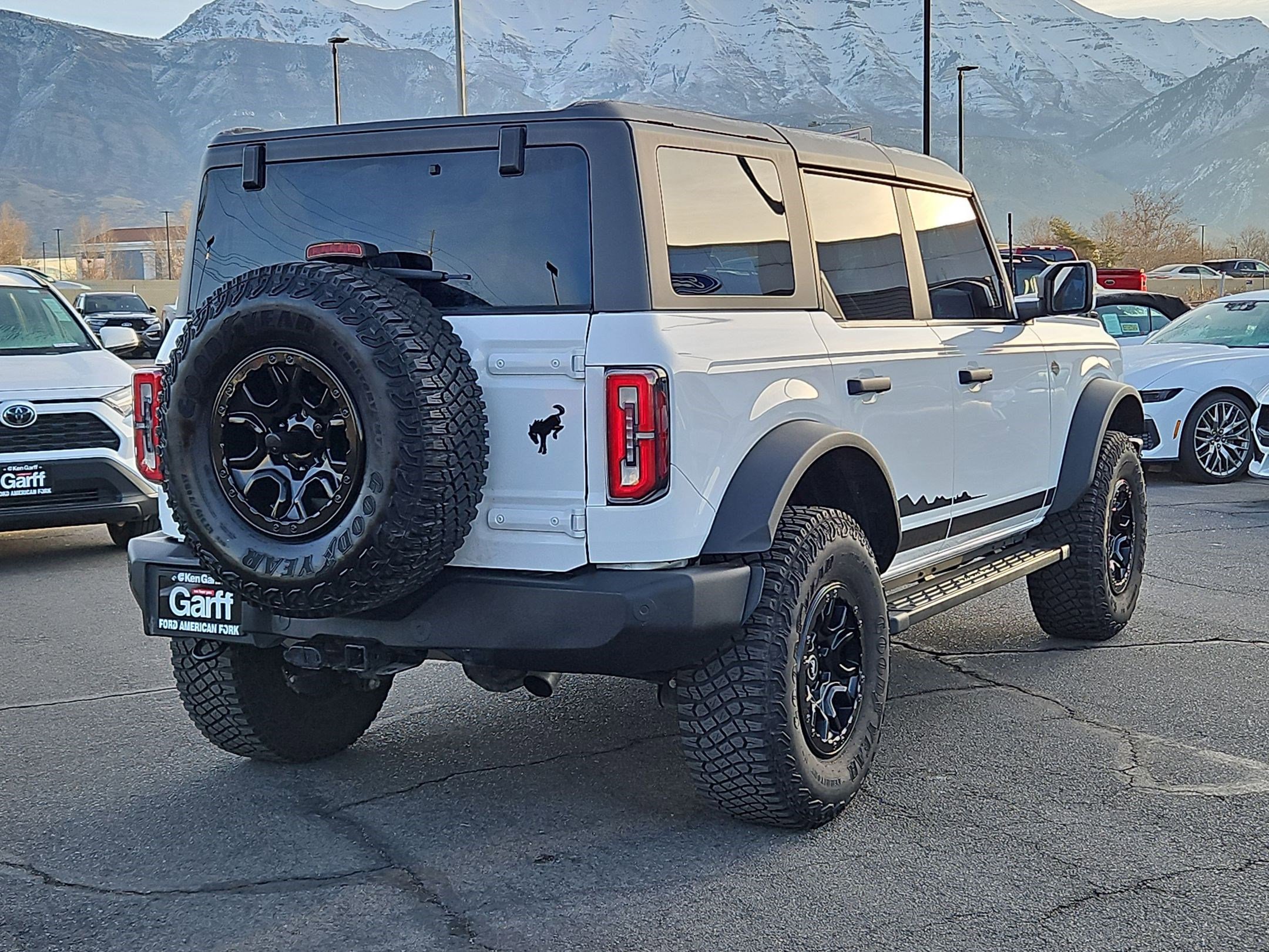 Used 2023 Ford Bronco Wildtrak image 9