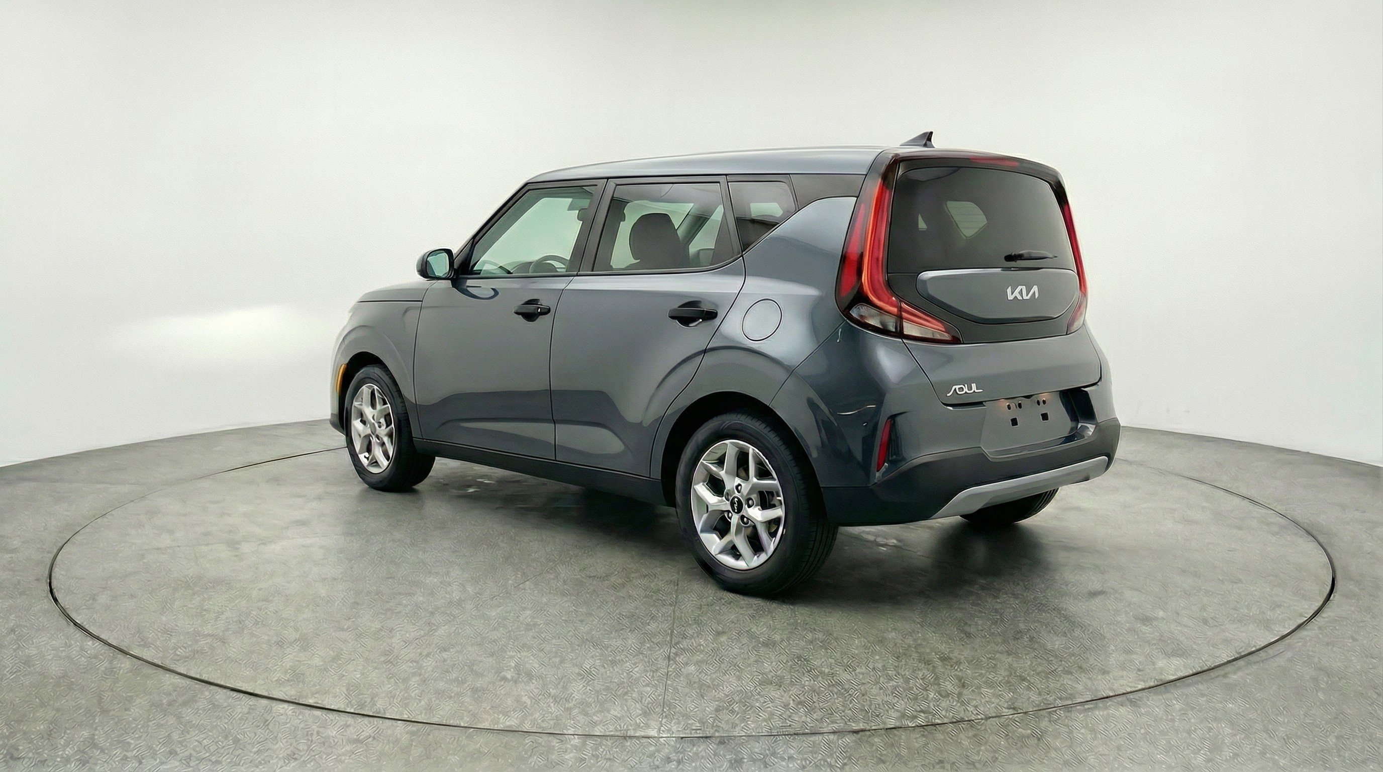 Used 2025 Kia Soul LX w/ LX Technology Package image 6