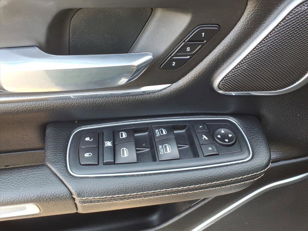Used 2020 RAM 1500 Laramie AWD/4WD image 25
