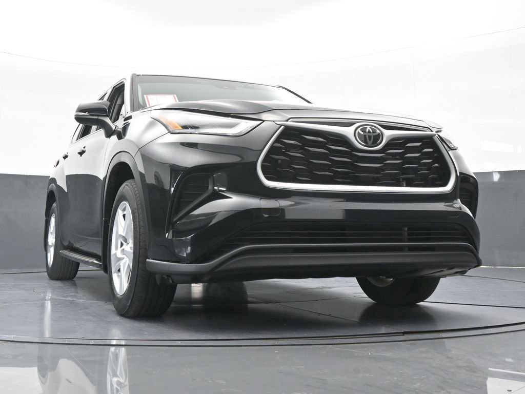 Used 2023 Toyota Highlander L image 58