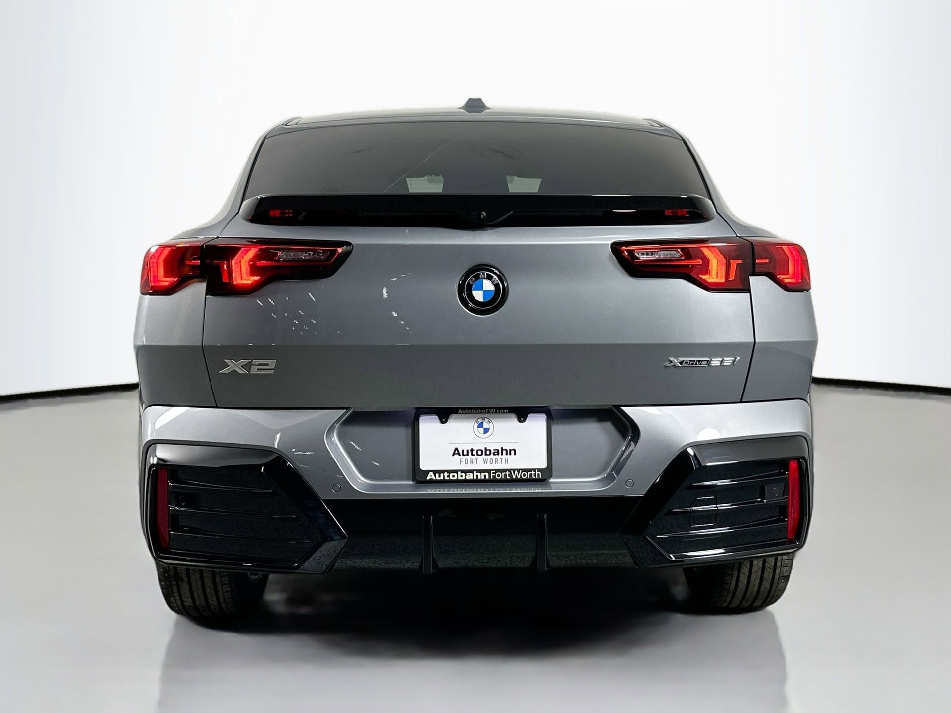 New 2026 BMW X2 xDrive28i w/ Technology Package image 6