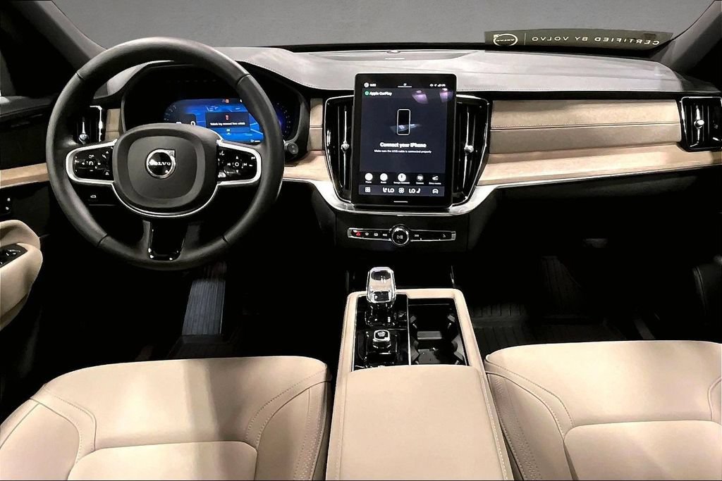 Certified 2026 Volvo XC90 B5 Plus w/ Protection Package Premier AWD/4WD image 7