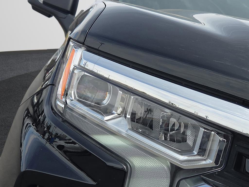 Used 2025 Chevrolet Silverado 1500 LT w/ Z71 Off-Road Package AWD/4WD image 17