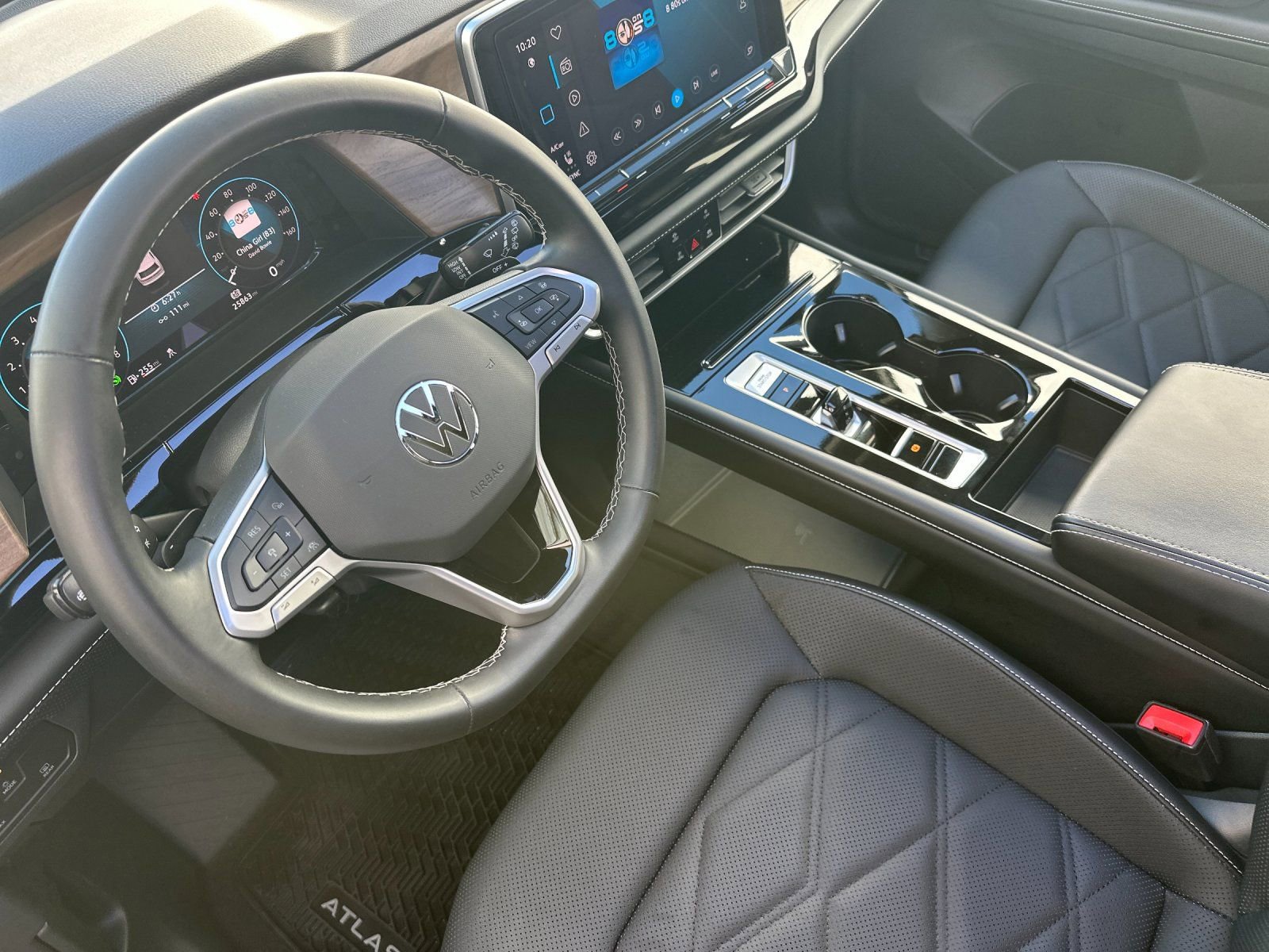 Used 2024 Volkswagen Atlas SE image 10