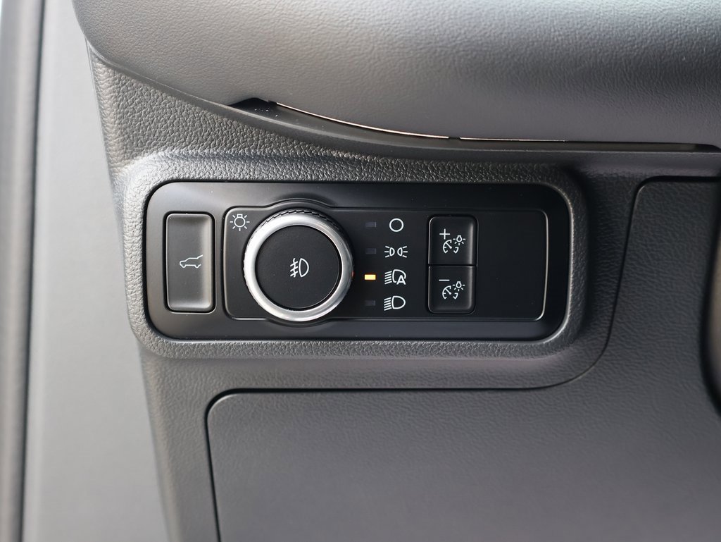 Used 2025 Ford Explorer ST image 10