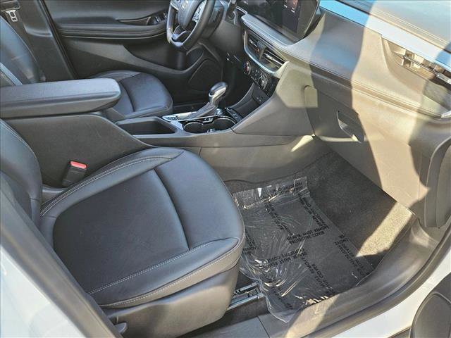 Used 2024 Buick Encore GX Sport Touring image 19