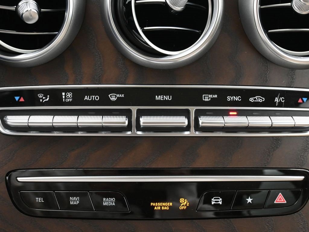 Used 2021 Mercedes-Benz GLC 300 4MATIC image 23