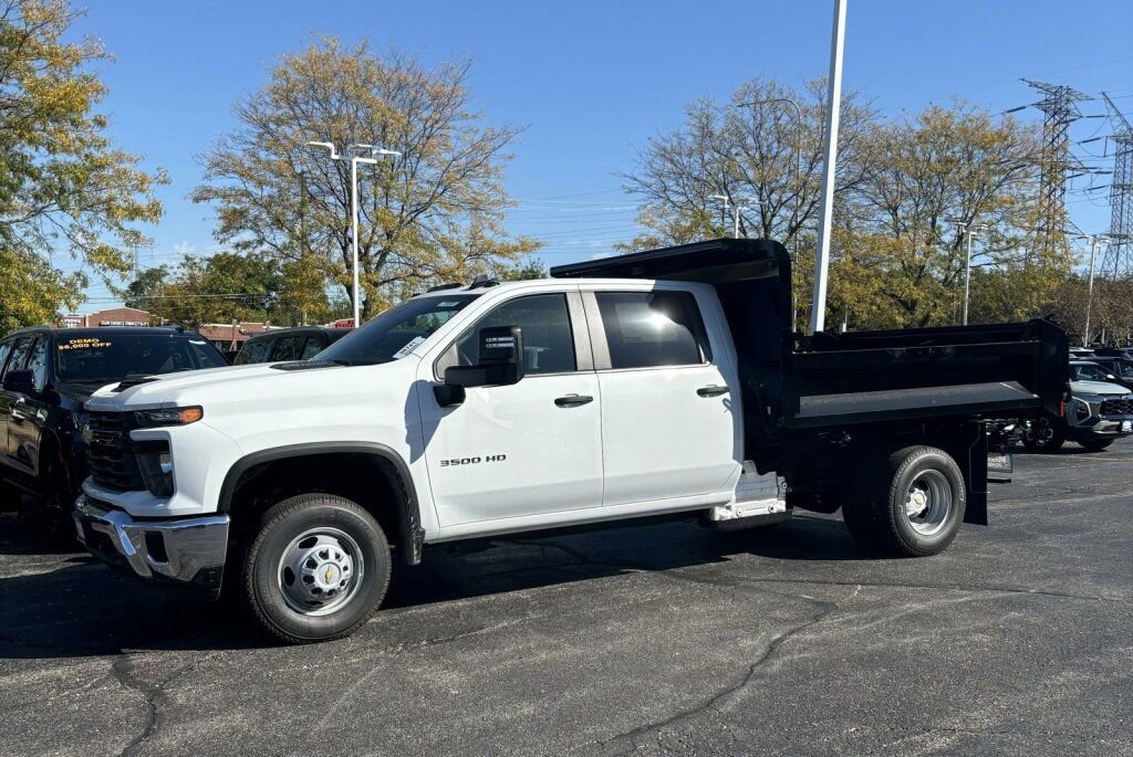 Used 2024 Chevrolet Silverado 3500 W/T w/ WT Convenience Package image 4