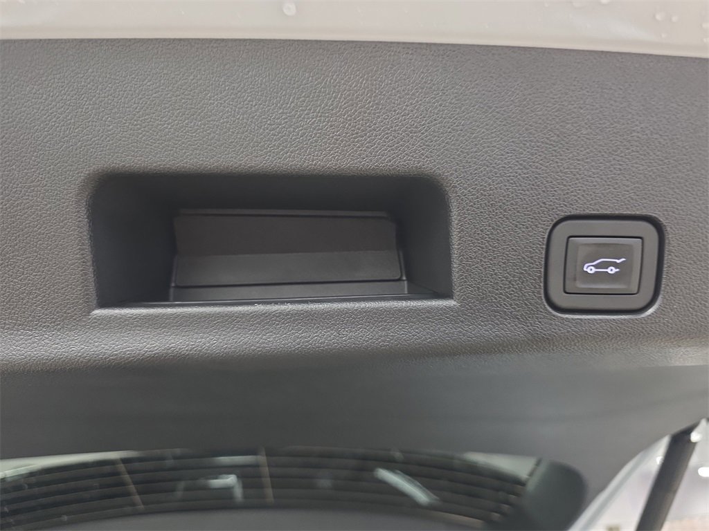 New 2026 GMC Acadia AT4 w/ Luxury Package image 14