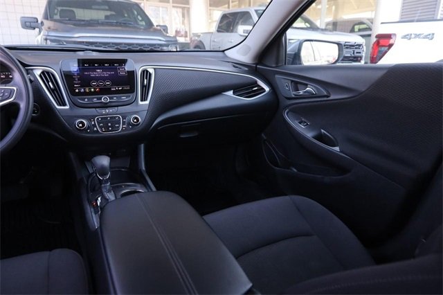 Used 2024 Chevrolet Malibu LT image 24
