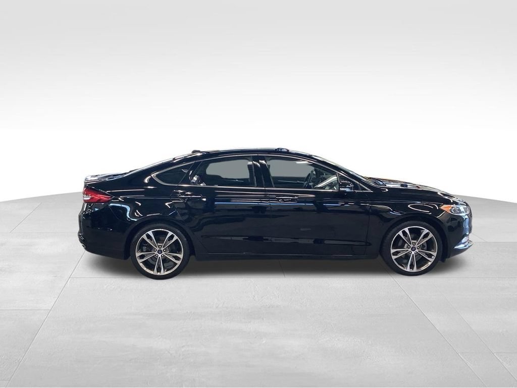 Used 2017 Ford Fusion Titanium FWD image 8