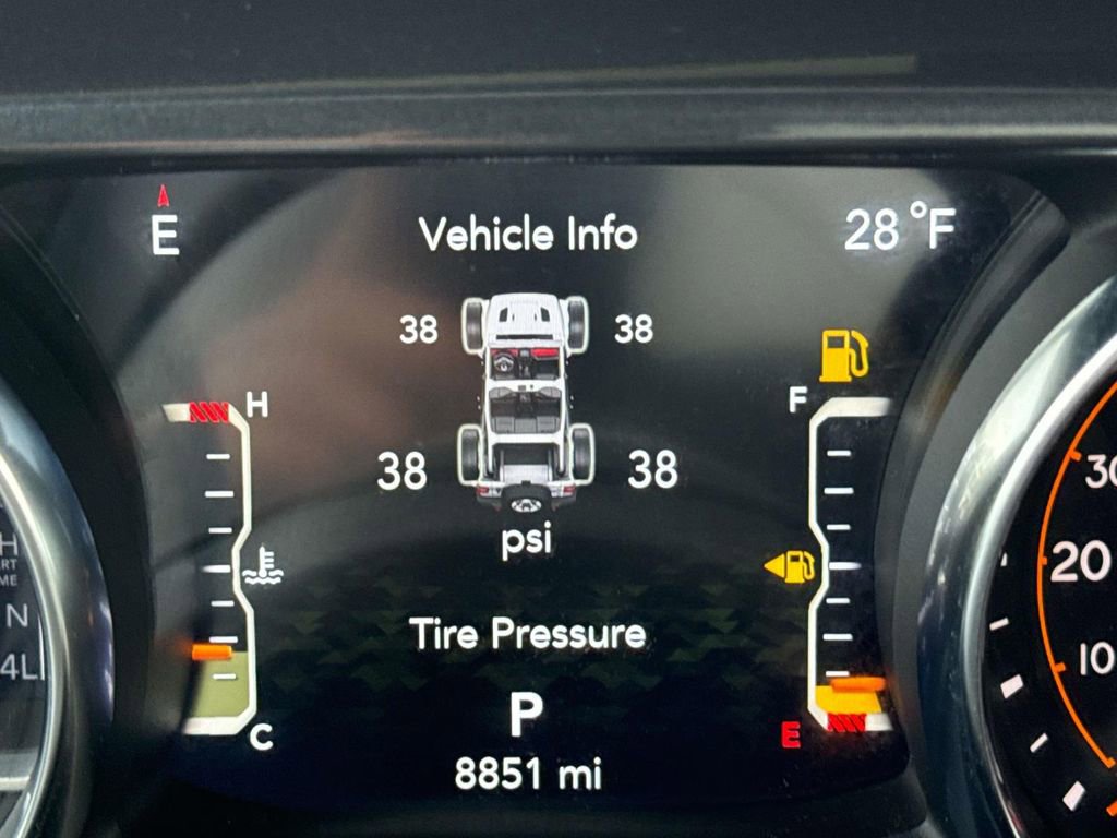 Used 2023 Jeep Wrangler Unlimited Rubicon 392 w/ Trailer Tow Package AWD/4WD image 17