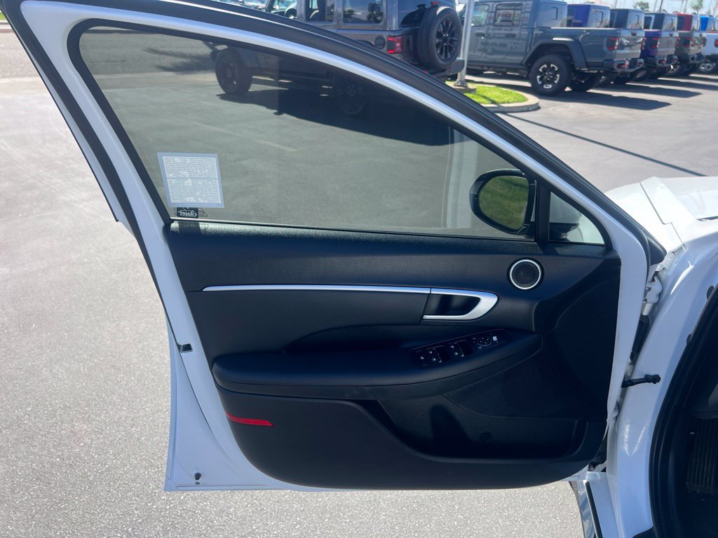 Used 2025 Hyundai Sonata SEL FWD image 24