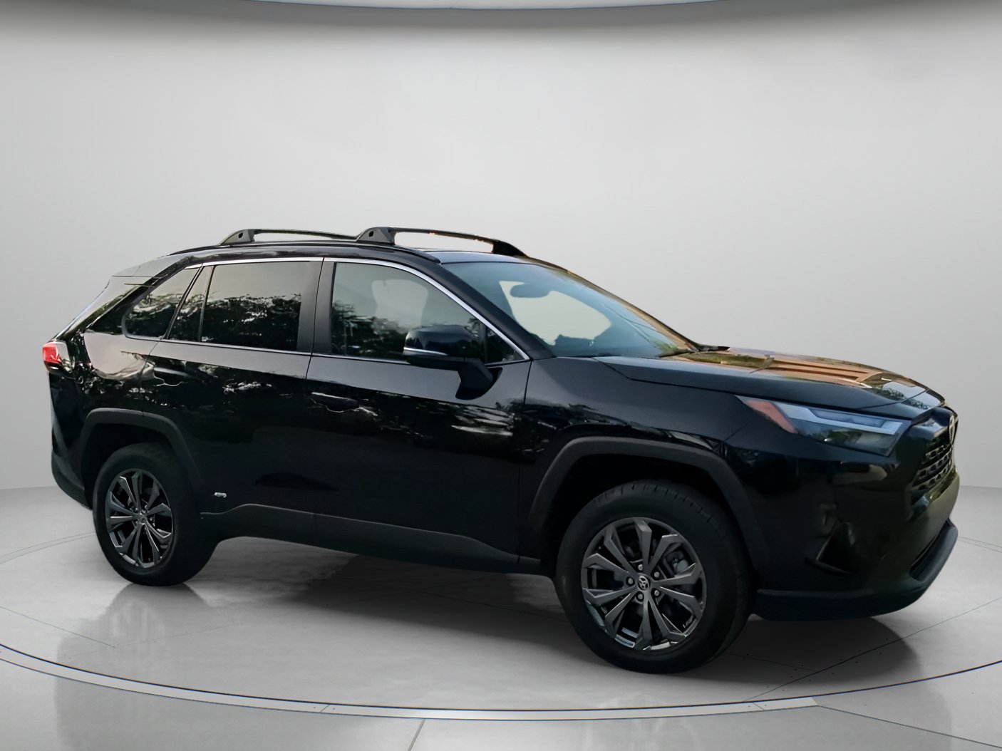 Used 2023 Toyota RAV4 XLE Premium AWD/4WD image 35