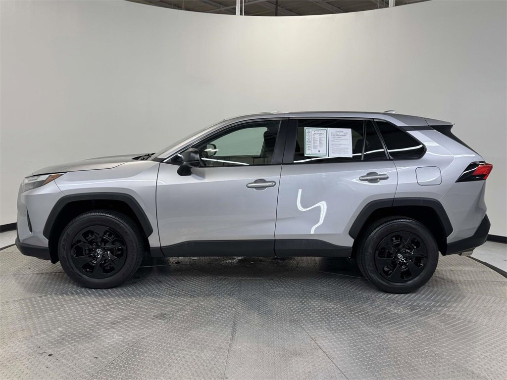 Used 2023 Toyota RAV4 LE image 4