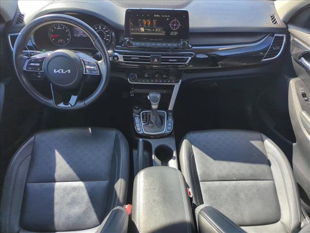 Used 2022 Kia Seltos EX image 15