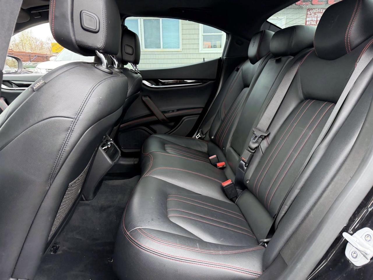 Used 2018 Maserati Ghibli S Q4 AWD/4WD image 13