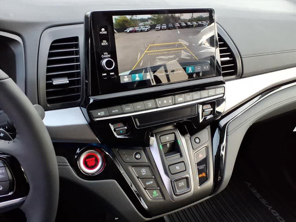 New 2026 Honda Odyssey Touring image 17