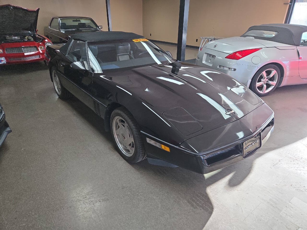 Used 1989 Chevrolet Corvette Convertible RWD image 38