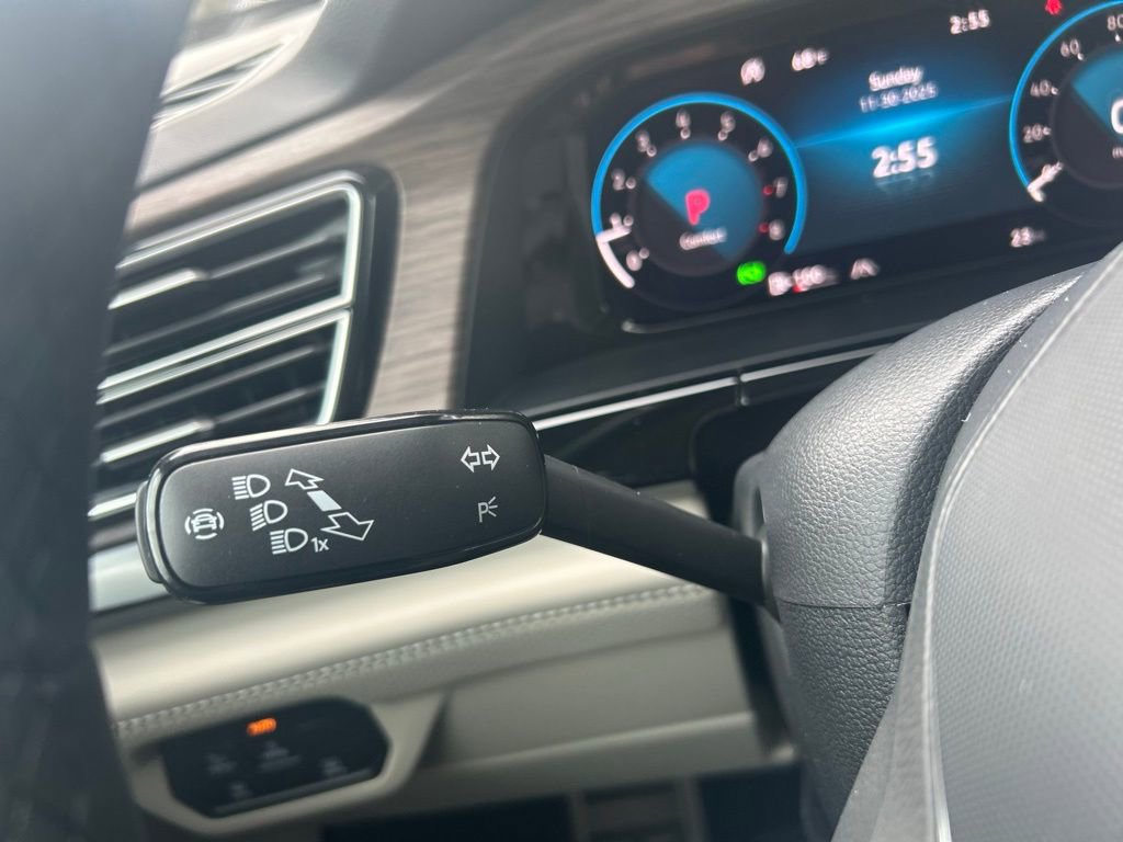 New 2026 Volkswagen Atlas SEL Premium R-Line image 23