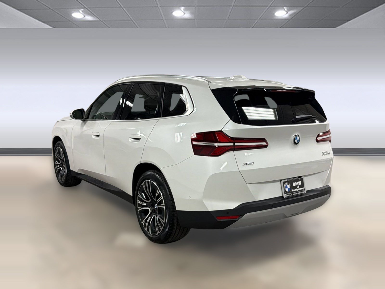 New 2026 BMW X3 xDrive30i w/ Premium Package AWD/4WD image 3