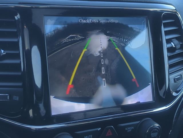 Used 2019 Jeep Grand Cherokee Altitude AWD/4WD image 19