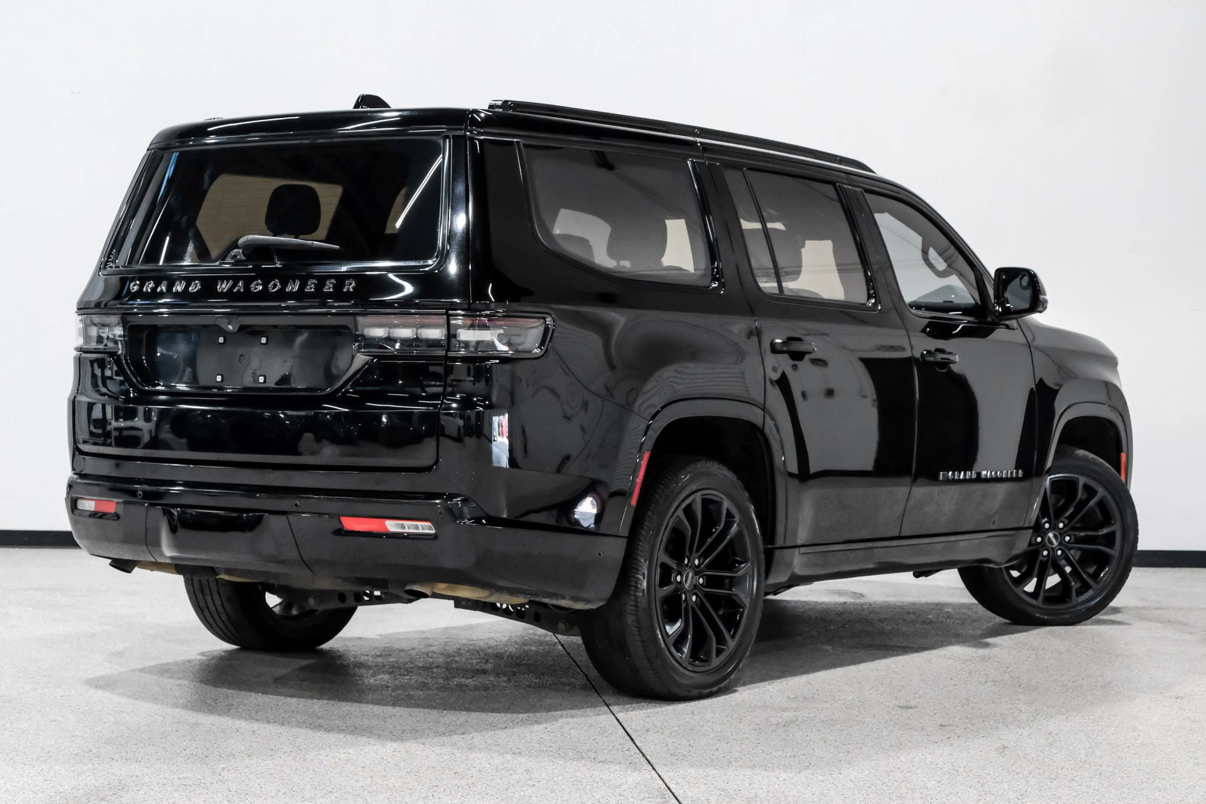 Used 2022 Jeep Grand Wagoneer Series II image 6