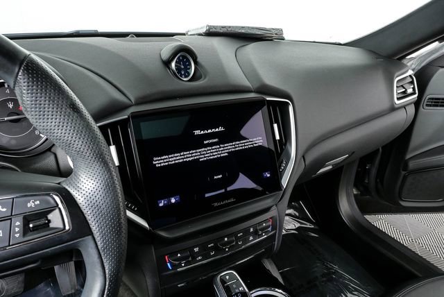 Used 2023 Maserati Ghibli Modena RWD image 13