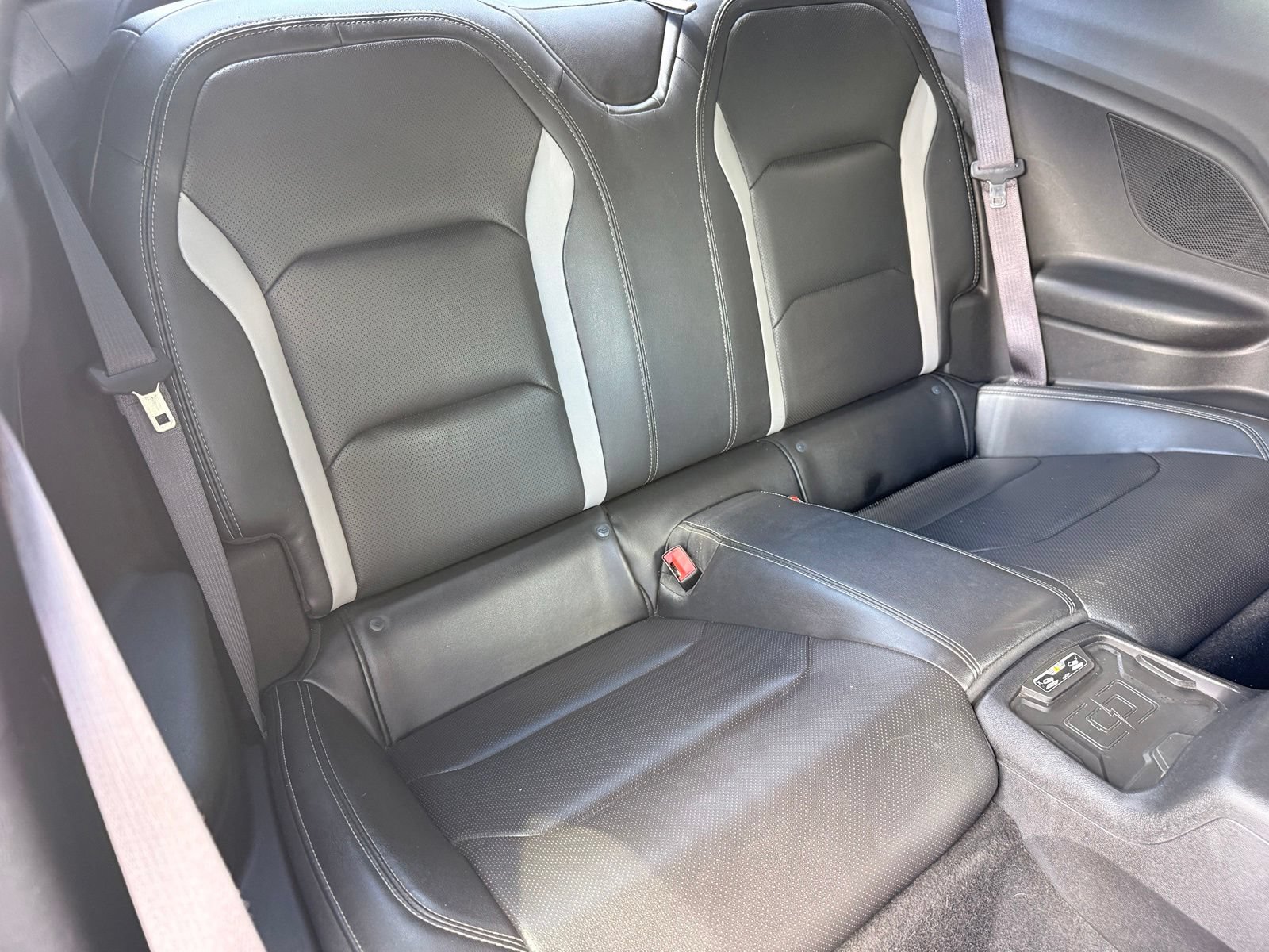 Used 2017 Chevrolet Camaro LT RWD image 40
