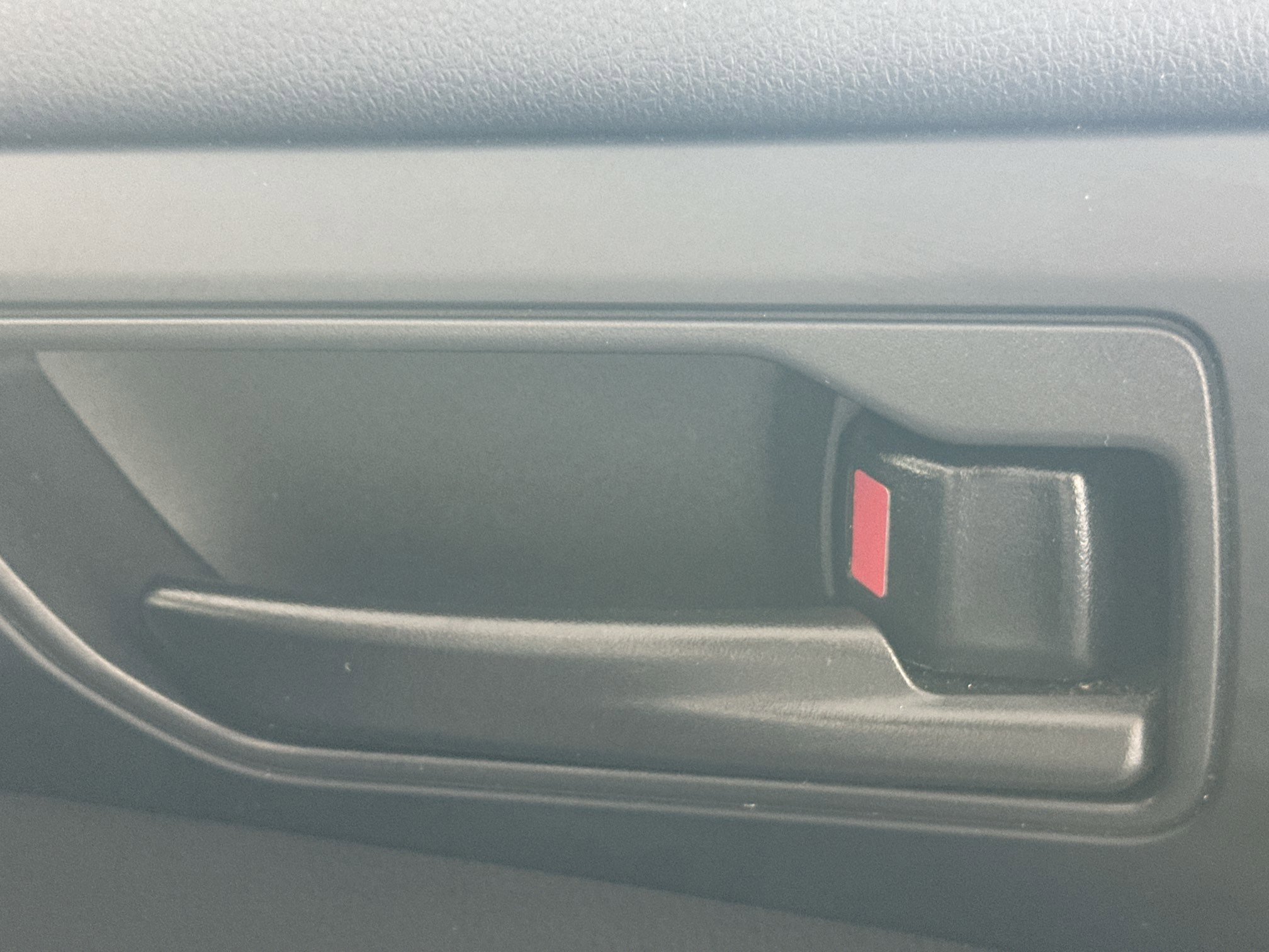 Used 2023 Toyota Highlander L image 29