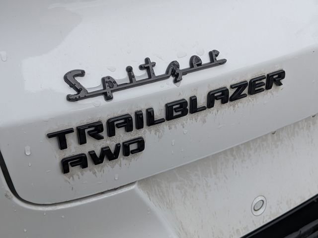 Used 2022 Chevrolet TrailBlazer RS w/ Sun and Liftgate Package AWD/4WD image 17