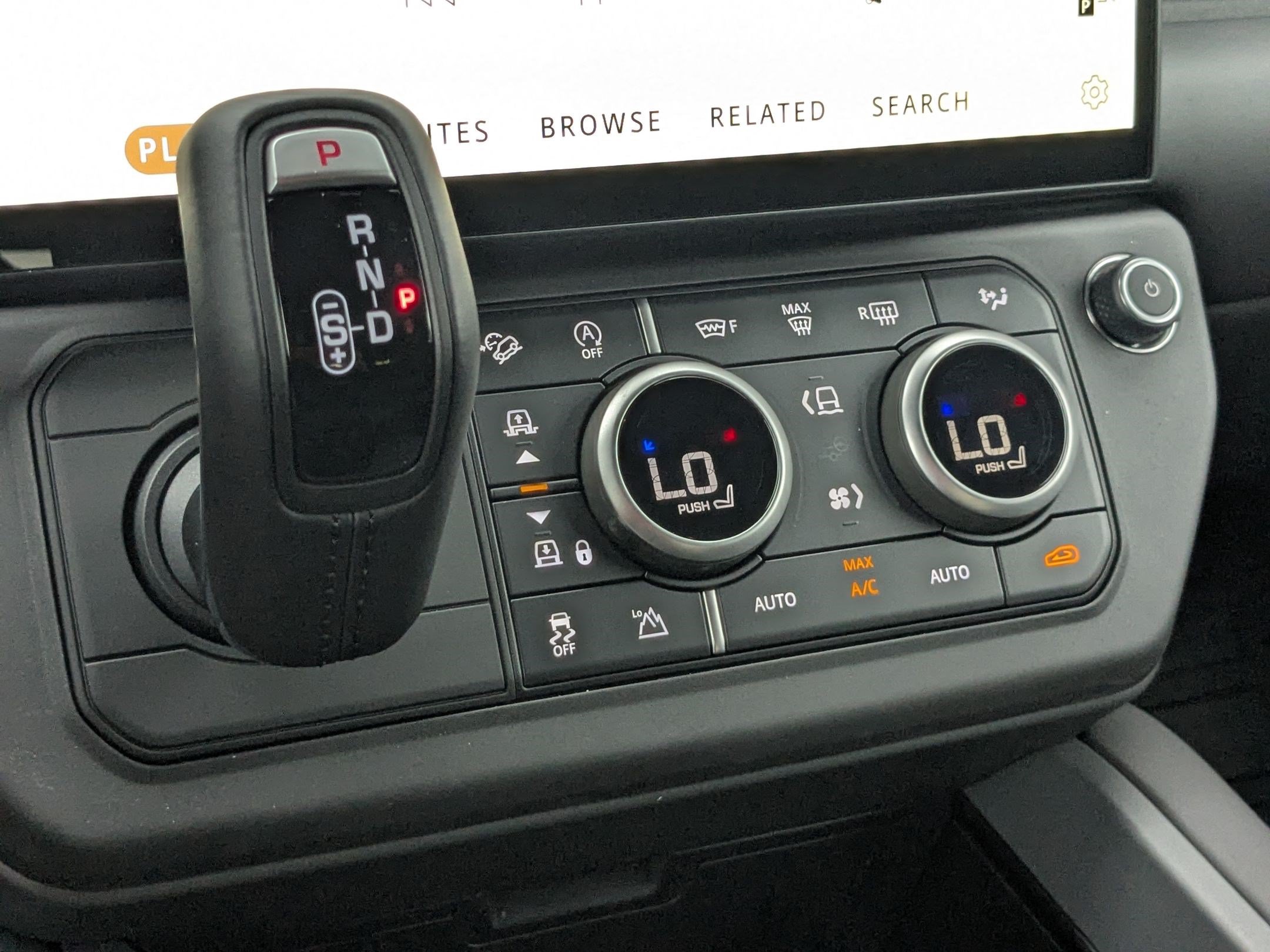 New 2026 Land Rover Defender 130 X-Dynamic SE AWD/4WD image 23