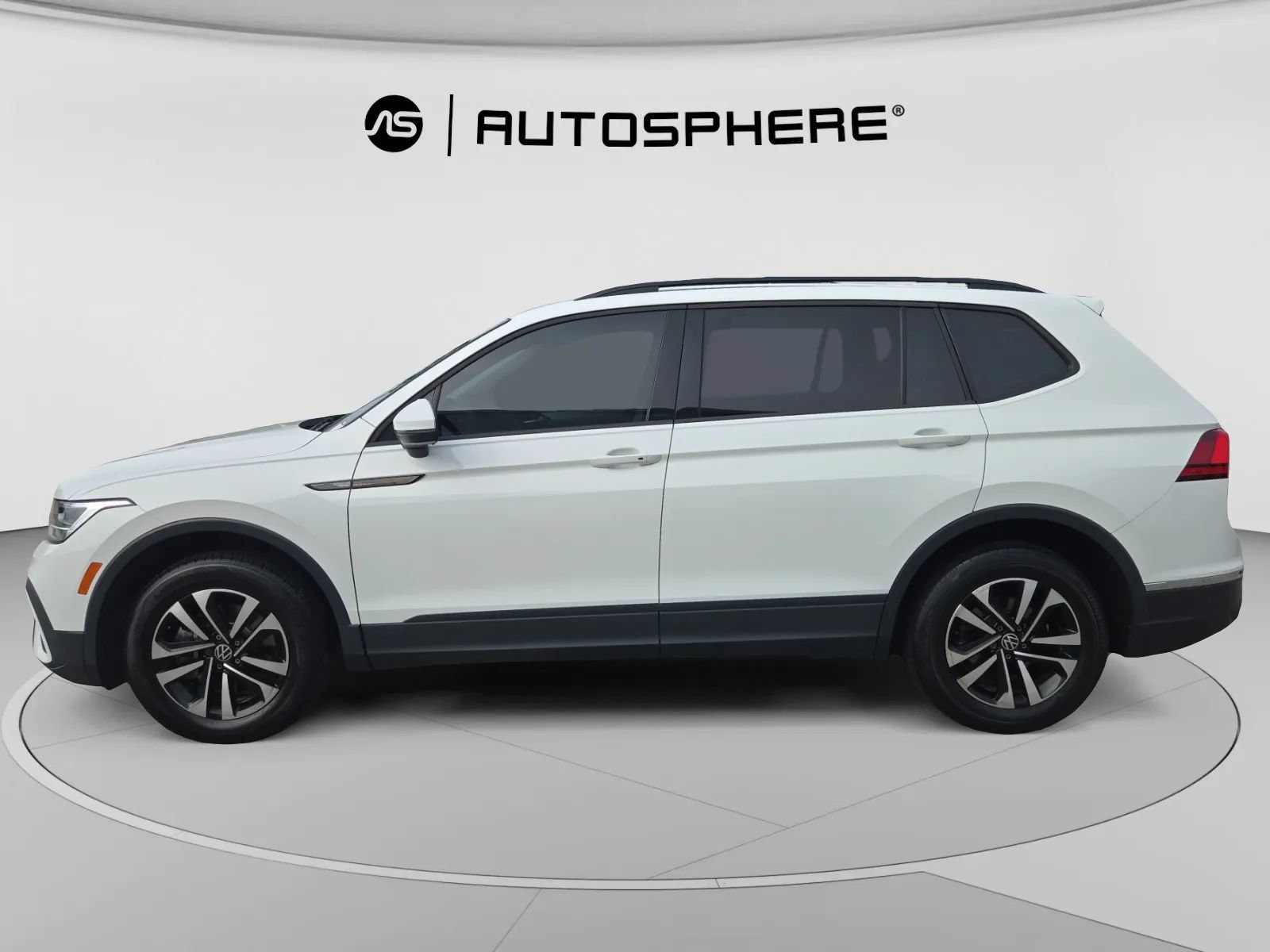 Used 2022 Volkswagen Tiguan S FWD image 4