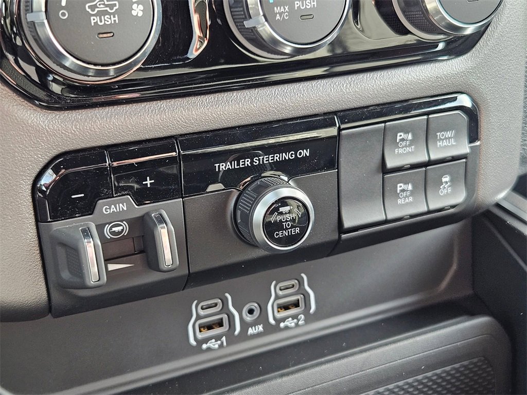 New 2026 RAM 1500 Express image 29