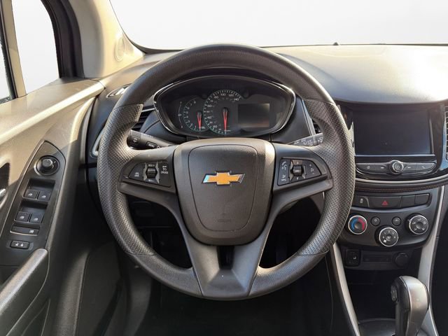 Used 2021 Chevrolet Trax LT image 12